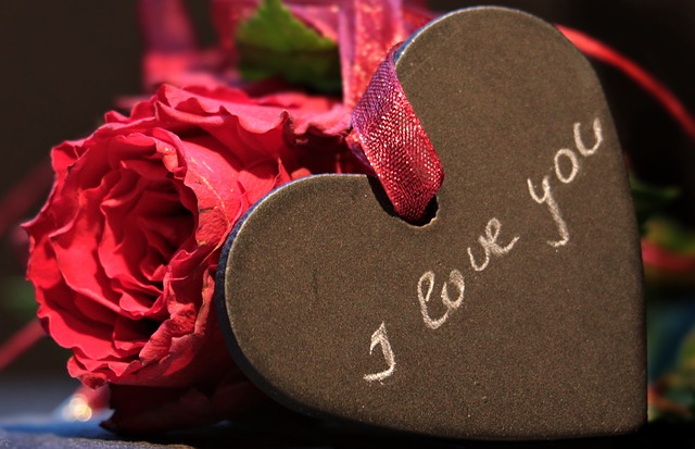 How to say “I love you” in Portuguese?